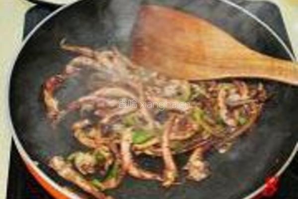 孜然鱿鱼须的做法图解8