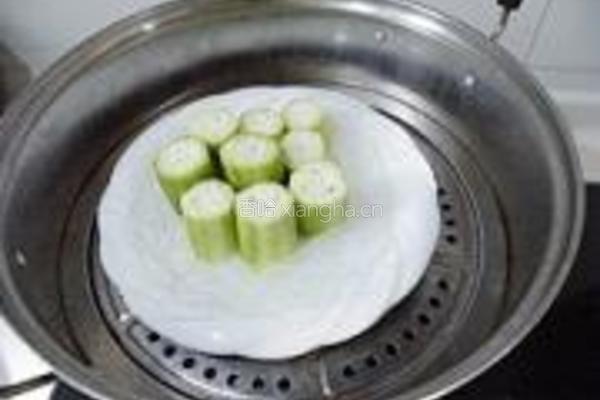 蒜末粉丝蒸丝瓜的做法图解6