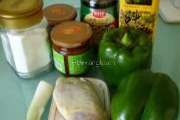 辣子鸡丁的做法图解1