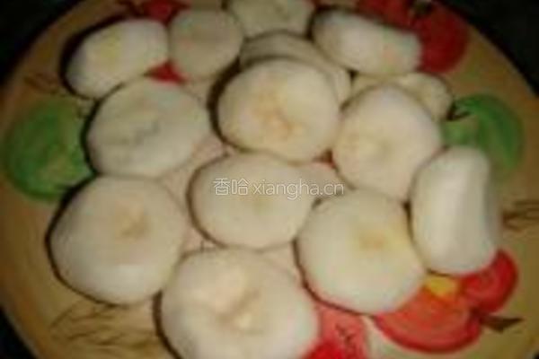 拔丝马蹄的做法图解1