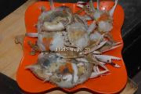 清炒米粉蟹的做法图解1
