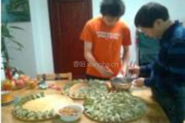 艾叶翡翠饺子的做法图解13