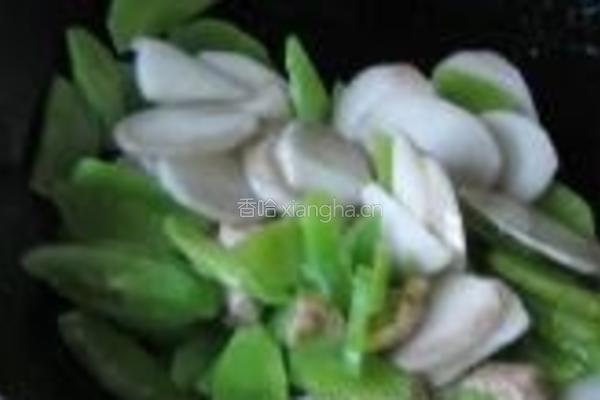 莴笋红椒山药炒肉的做法图解8