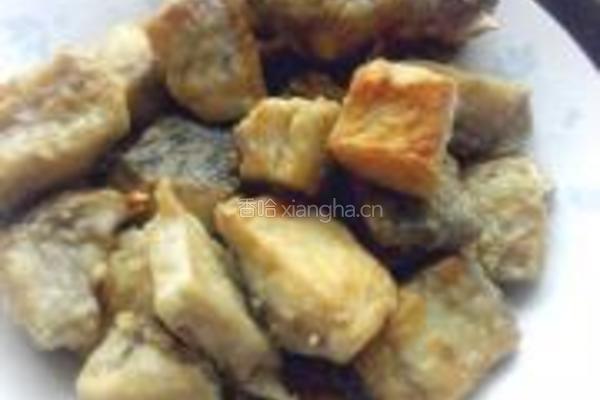 啤酒炖鲤鱼的做法图解4