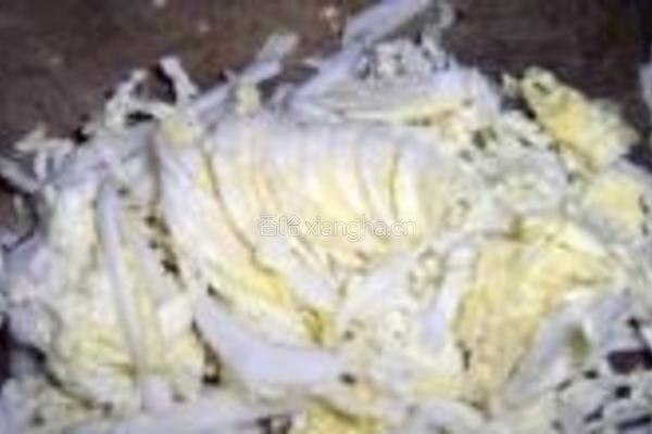 凉拌白菜豆腐丝的做法图解1