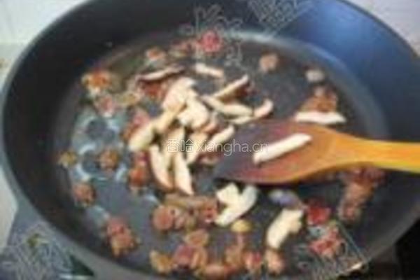 芥蓝腊肠炒饭的做法图解4
