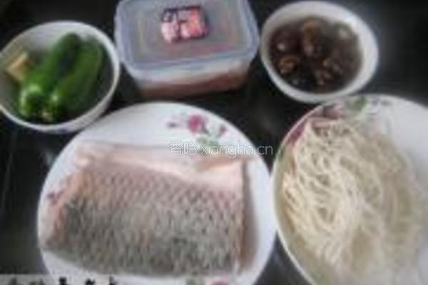 软溜草鱼片的做法图解1