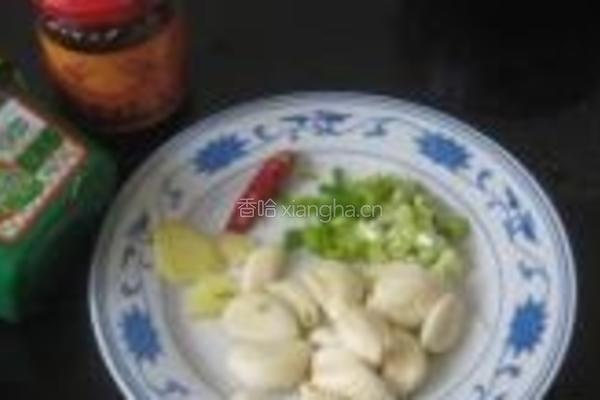 辣味蒜子带鱼的做法图解2