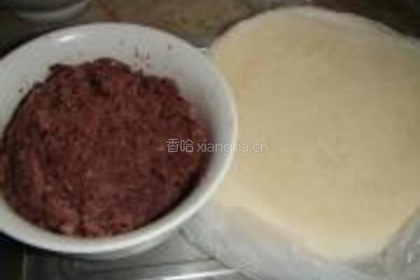 拔丝豆沙卷的做法图解1