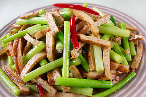 蒜薹炒香干