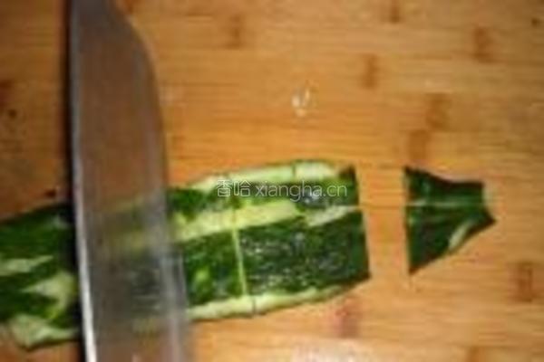 紫苏松仁拌海蜇的做法图解4