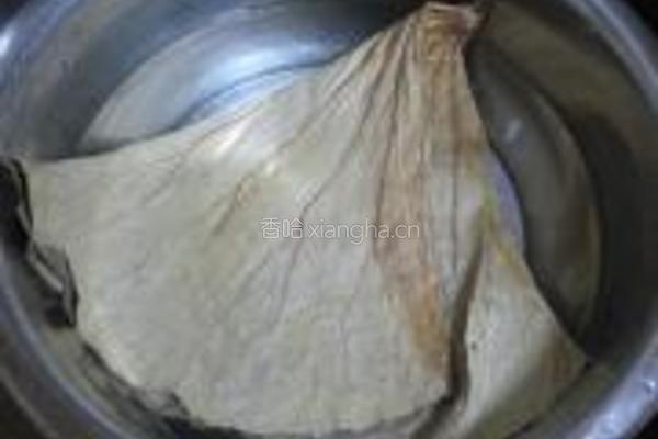 荷香糯米蒸排骨的做法图解2