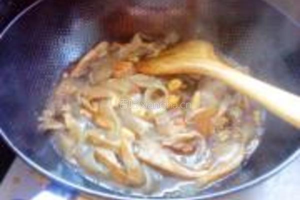 香辣粉皮炖蘑菇的做法图解7