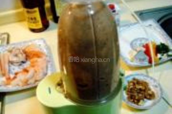 海鲜馄饨伴核桃蘑菇汁的做法图解4