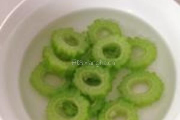 果丹皮酿苦瓜的做法图解4