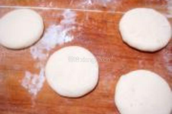 猪肉莲藕馅饼的做法图解8