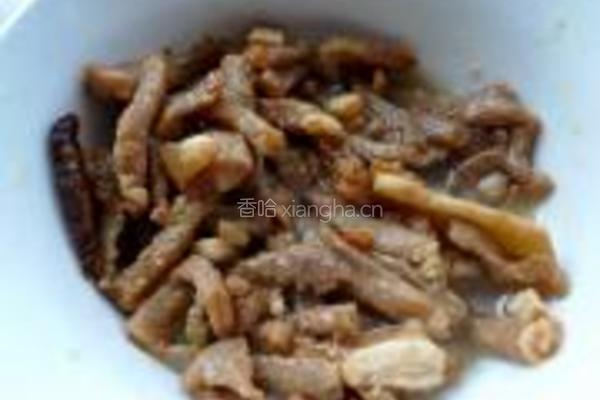 蒜苗香干肉的做法图解4