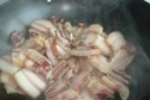 青萝卜炖腊肉的做法图解4