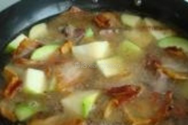 青萝卜炖腊肉的做法图解8