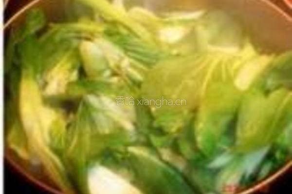 冬菇素炒白菜的做法图解2