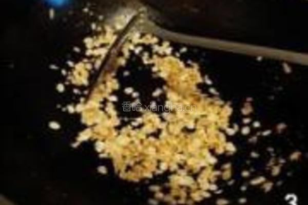 麦片炒大虾的做法图解3