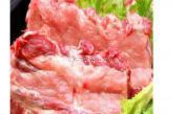 脊骨炖小白菜的做法图解1