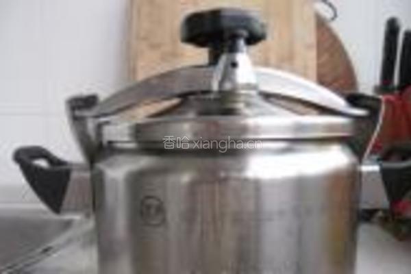 脊骨炖小白菜的做法图解6