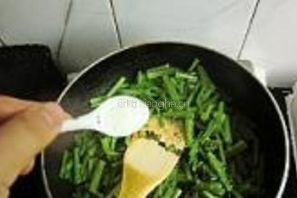芹菜炒猪肝的做法图解8