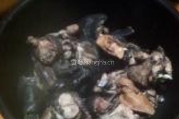 乌鸡山药煲的做法图解4