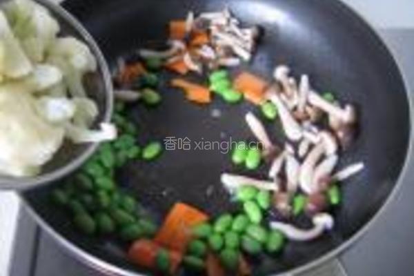 菜花炒豆菇的做法图解7