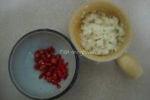 凉拌蕨菜的做法图解3