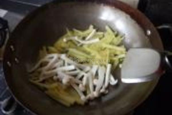 冬瓜条煸海鲜菇的做法图解8