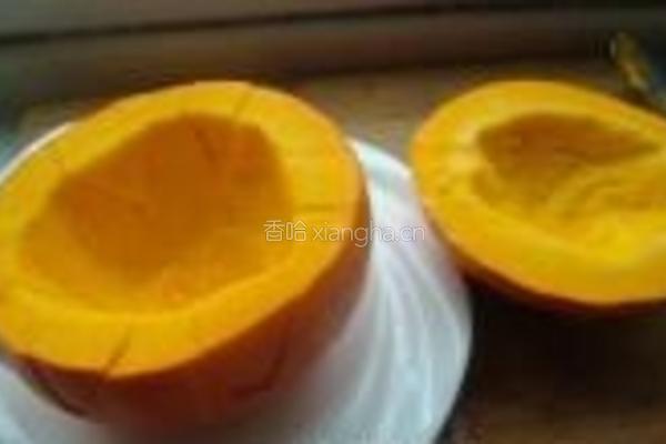 南瓜蒸腊鱼的做法图解2