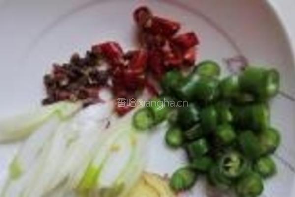 辣炒豆芽的做法图解2