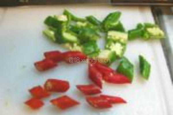 辣椒煸鸡腿的做法图解4
