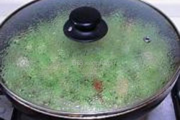 蒜香辣味蚕豆米的做法图解4