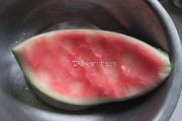 脆炒西瓜皮的做法图解1