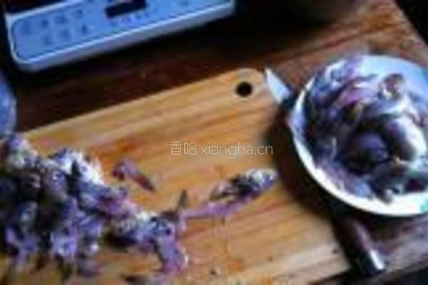 荠菜黄鱼春卷的做法图解3