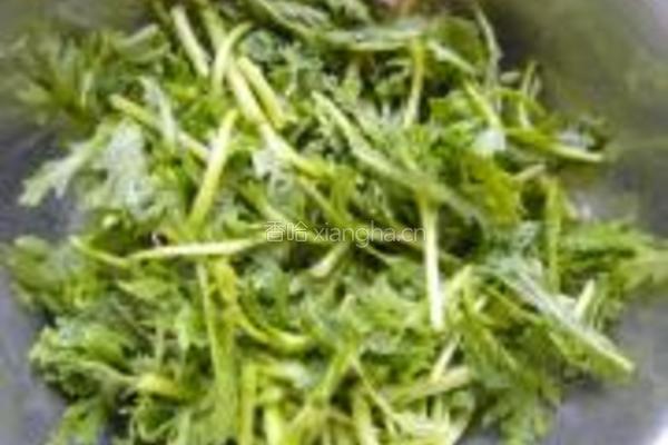 油泼茼蒿的做法图解3
