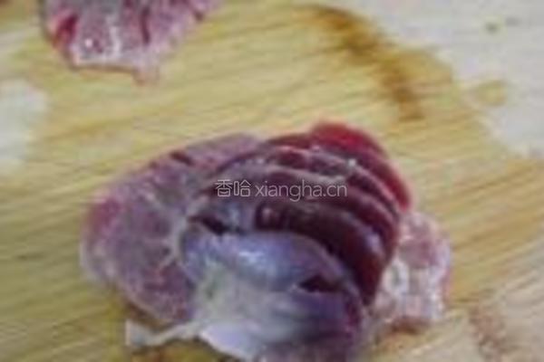 油爆鸡胗的做法图解3