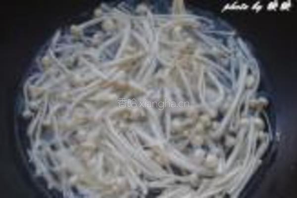榨菜拌金针菇的做法图解3