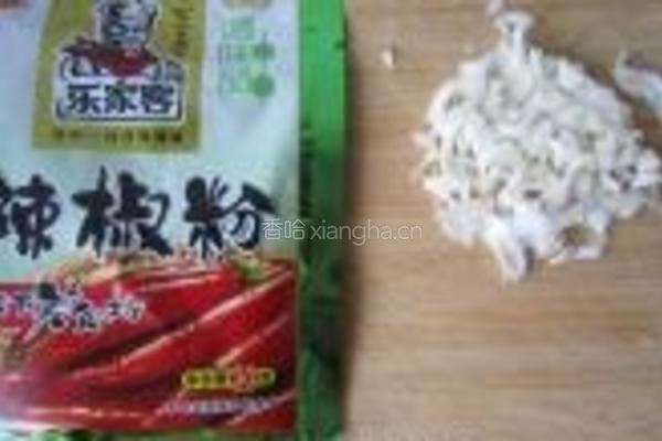 苦瓜拌木耳的做法图解2