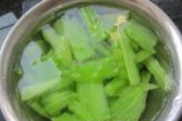 苦瓜拌木耳的做法图解9