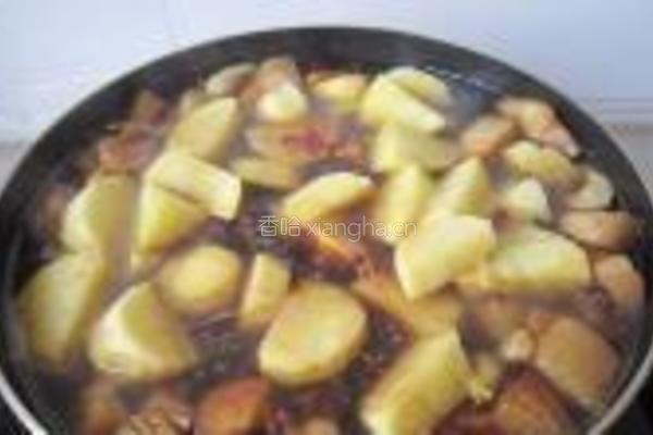 土豆烧牛肉的做法图解13