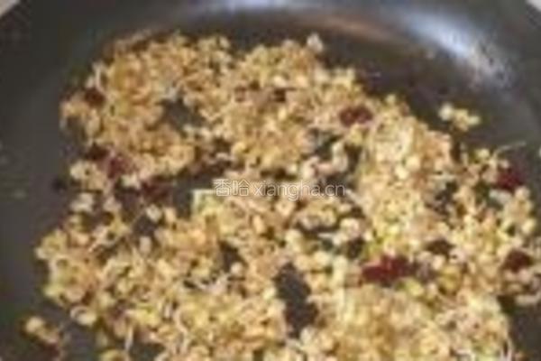 素炒豆芽的做法图解3