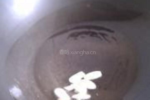 藜蒿炒香肠的做法图解4