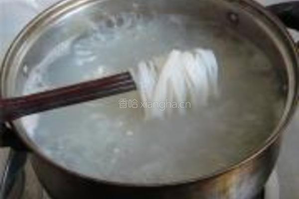 鲜汤粉的做法图解1