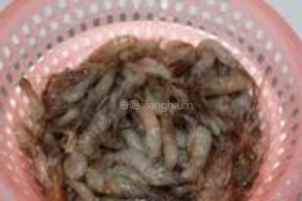 潇湘小河虾的做法图解2