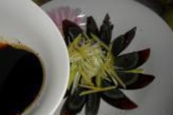 凉拌松花蛋的做法图解5