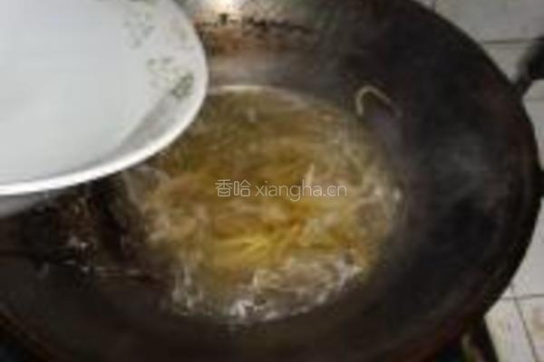 蛤蜊榨菜滋补汤的做法图解4